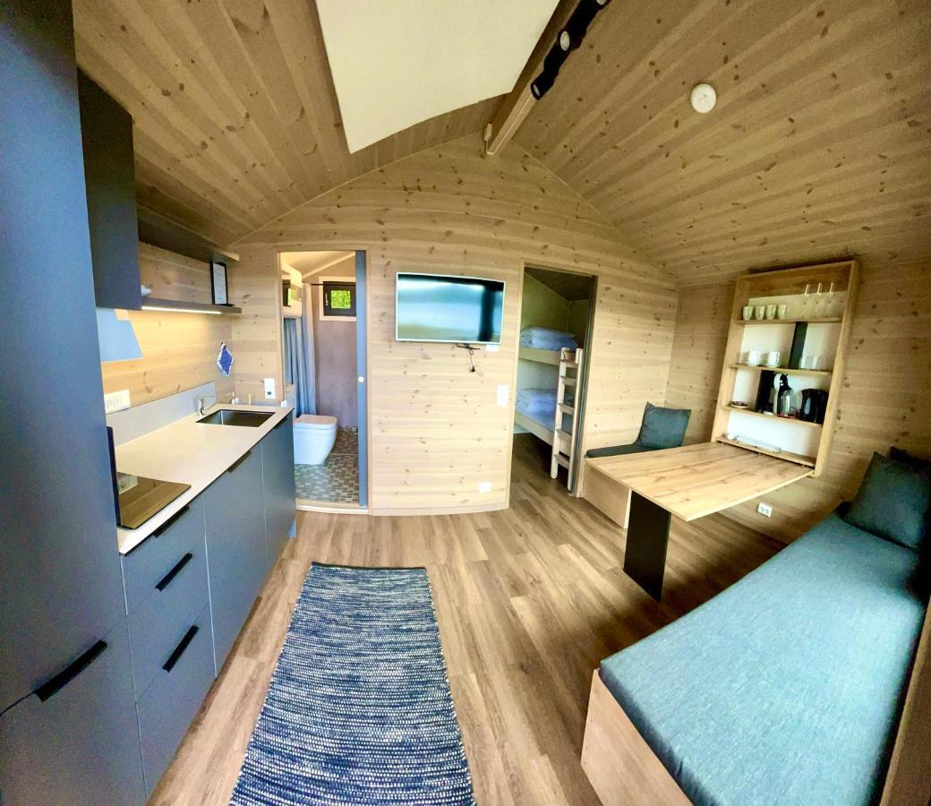 Base Camp Hamaroy 호텔 Sorkil 외부 사진